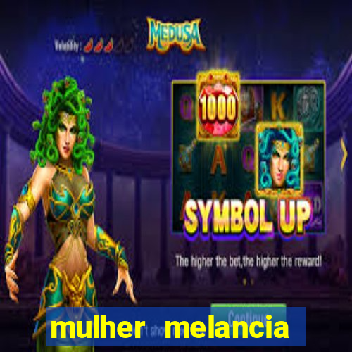 mulher melancia dancando nua